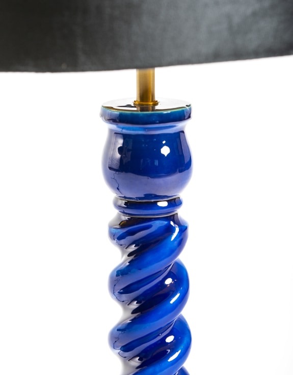 SAPPHIRE BLUE GLOSS WOODEN TABLE LAMP - Image 7
